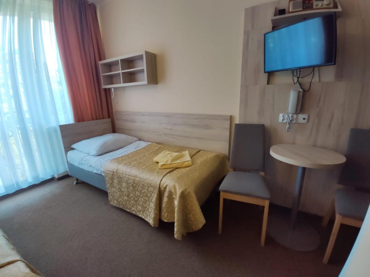 Centrum Rehabilitacji Rolnikow Krus "Sasanka" W Swinoujsciu Свиноуйсьце Экстерьер фото